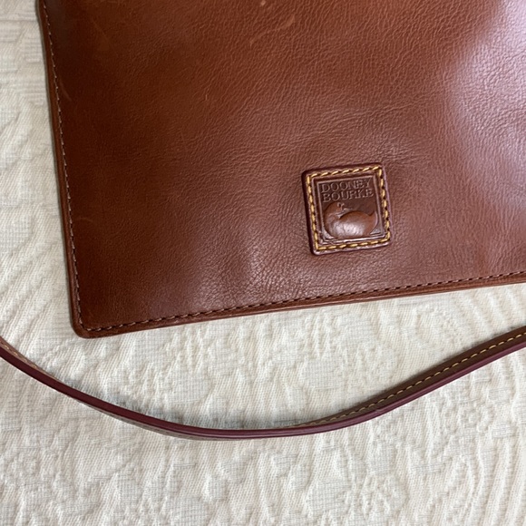 Dooney Bourke cross body - Picture 5 of 12